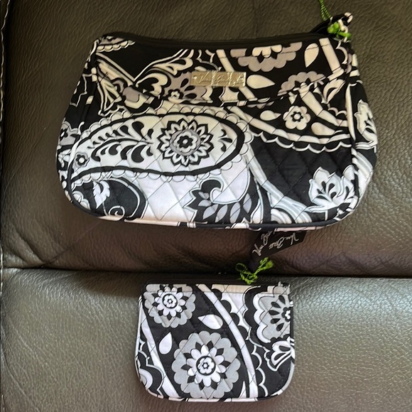 Vera Bradley Handbags - Vera Bradley midnight paisley little crossbody and coin case